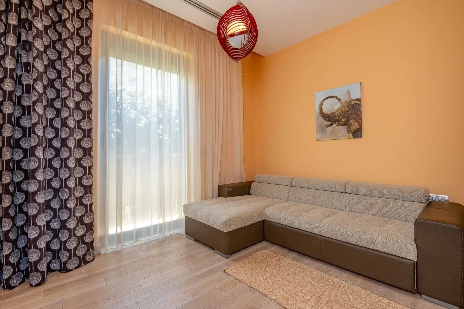 Prodaja, trosoban stan, 139m², Rijeka Reževići, Budva