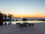 House for Short Term Rental, 300m2, Blizikuće, Budva