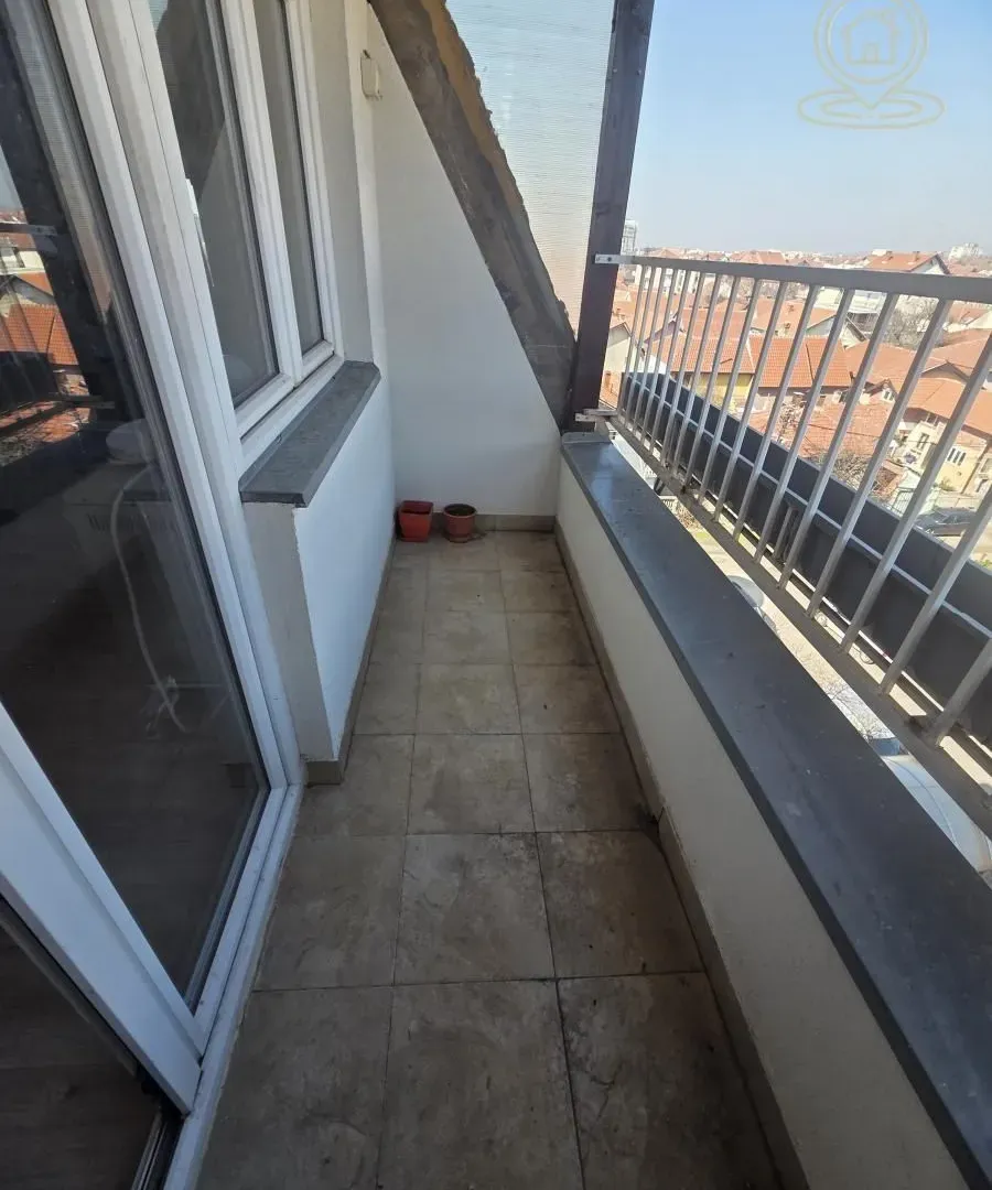 Prodaja, jednosoban stan, 40m², Pantelej, Niš