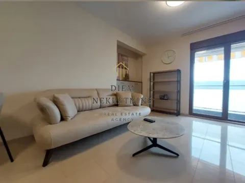 Izdavanje, dvosoban stan, 67m², Radanovići, Kotor - image 10