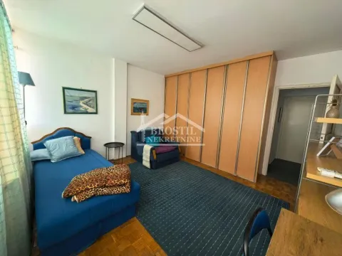 Prodaja, dvosoban stan, 55m², Novi Beograd Blok 21, Novi Beograd Sve Podlokacije - image 2