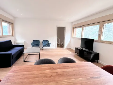 Izdavanje, stan, 198m², Kotor, Crna Gora - image 3