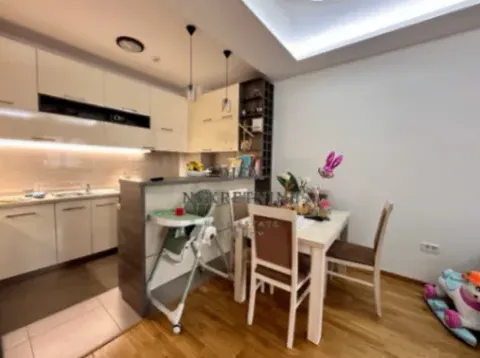 Izdavanje, dvosoban stan, 80m², City Kvart, Podgorica - image 7