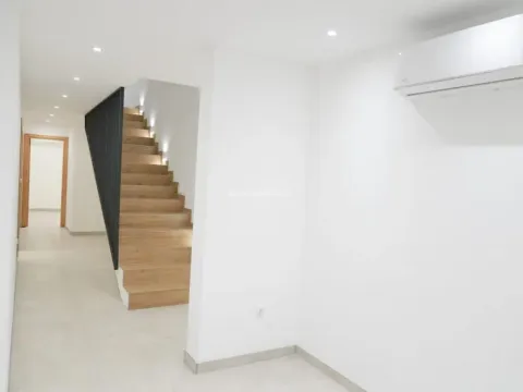 Prodaja, kuća, 420m², Blizikuće, Budva - image 29