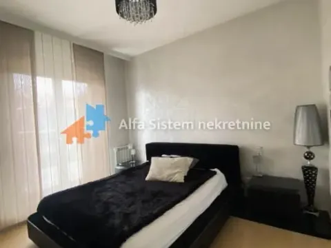 Izdavanje, trosoban stan, 105m², Savski Venac, Beograd - image 8