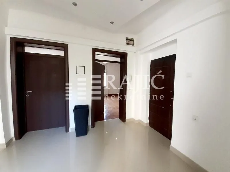 Rent, two bedroom apartment, 60m², Stari Grad, Beograd