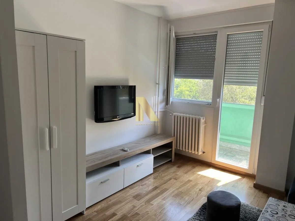 Izdavanje, dvosoban stan, 33m², Liman 2, Novi Sad Sve Podlokacije