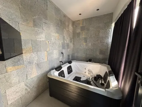 Sale, house, 150m², Donja Gorica, Podgorica - image 14