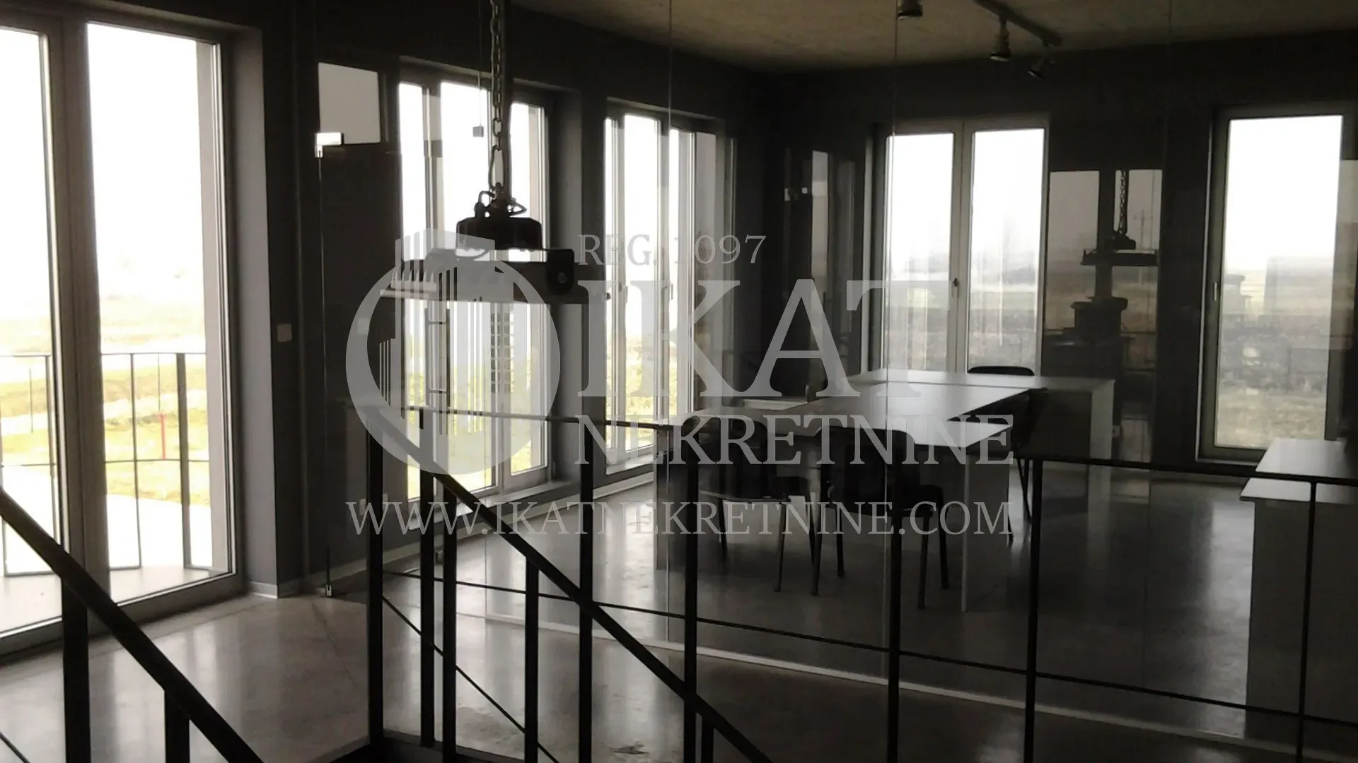Sale, office space, 1045m², Karlovčić, Pećinci