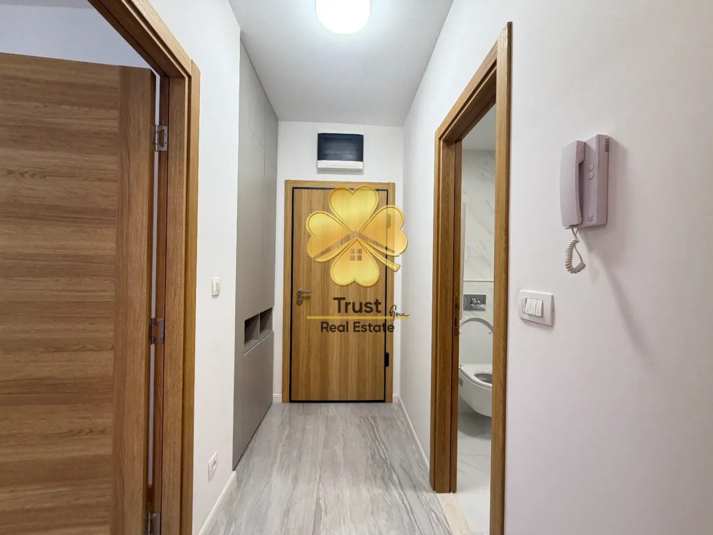 Izdavanje, jednosoban stan, 50m², New City, Podgorica