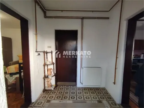 Prodaja, kuća, 249m², Dolja, Zrenjanin - image 12