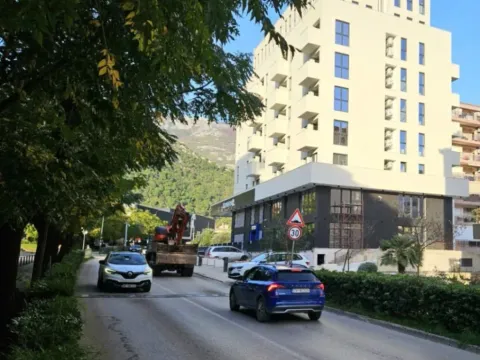 Prodaja, jednosoban stan, 43m², Rozino, Budva