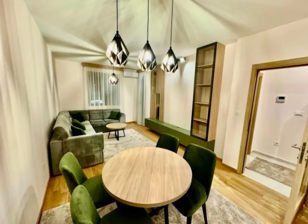 Izdavanje, jednosoban stan, 50m², City Kvart, Podgorica