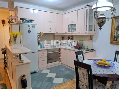 Prodaja, trosoban stan, 76m², Voždovac Sve Podlokacije, Beograd - image 9
