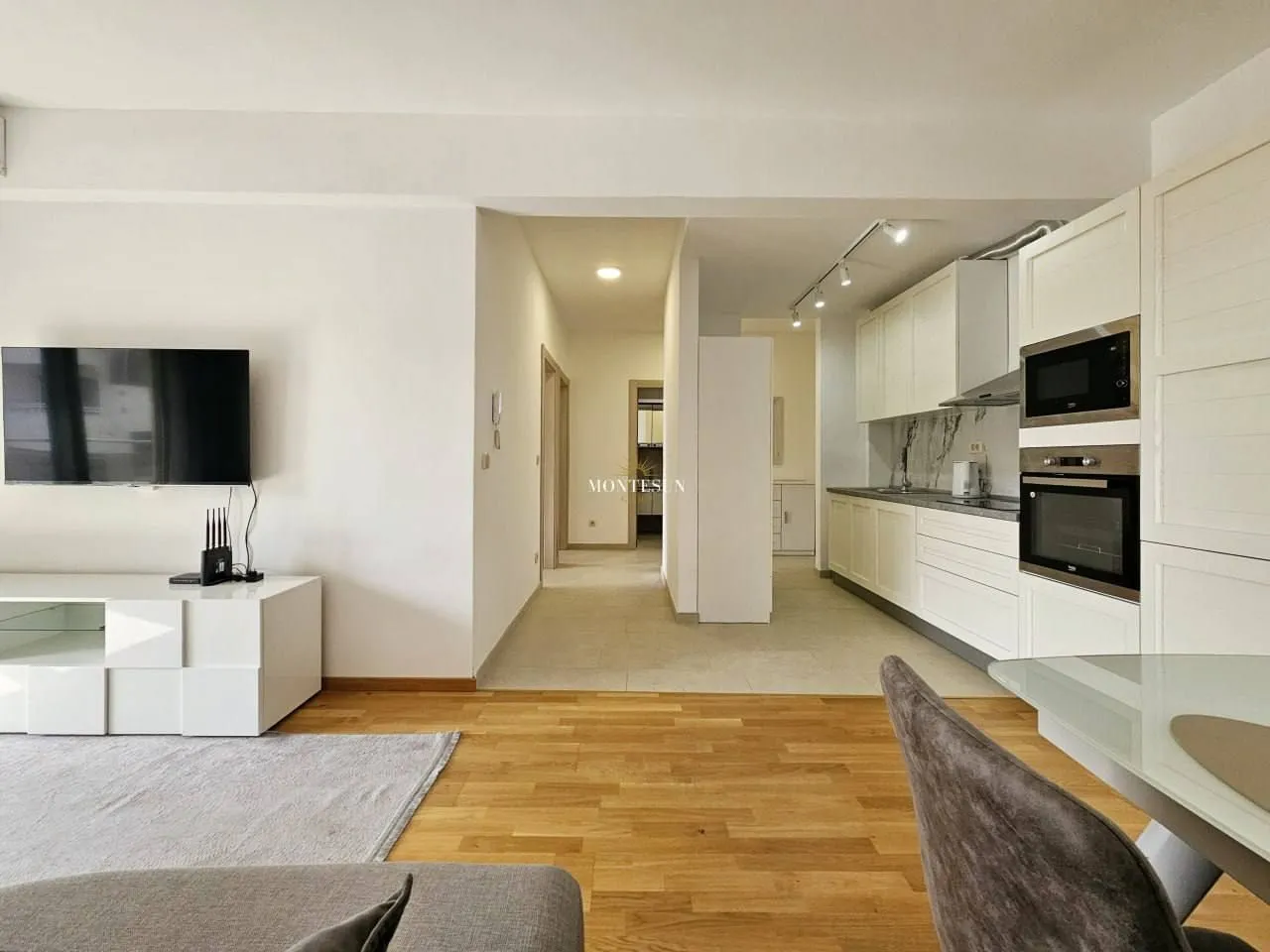 Rent, two bedroom apartment, 68m², Budva, Crna Gora