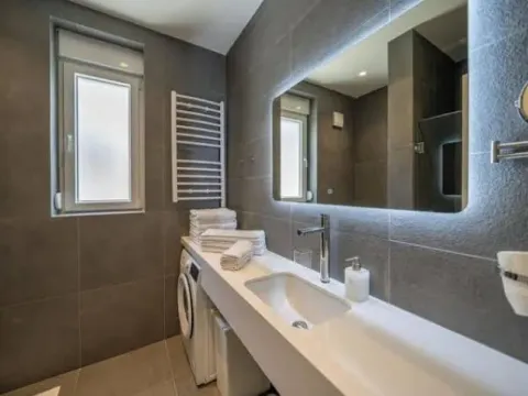 Sale, house, 250m², Orahovac, Kotor - image 13