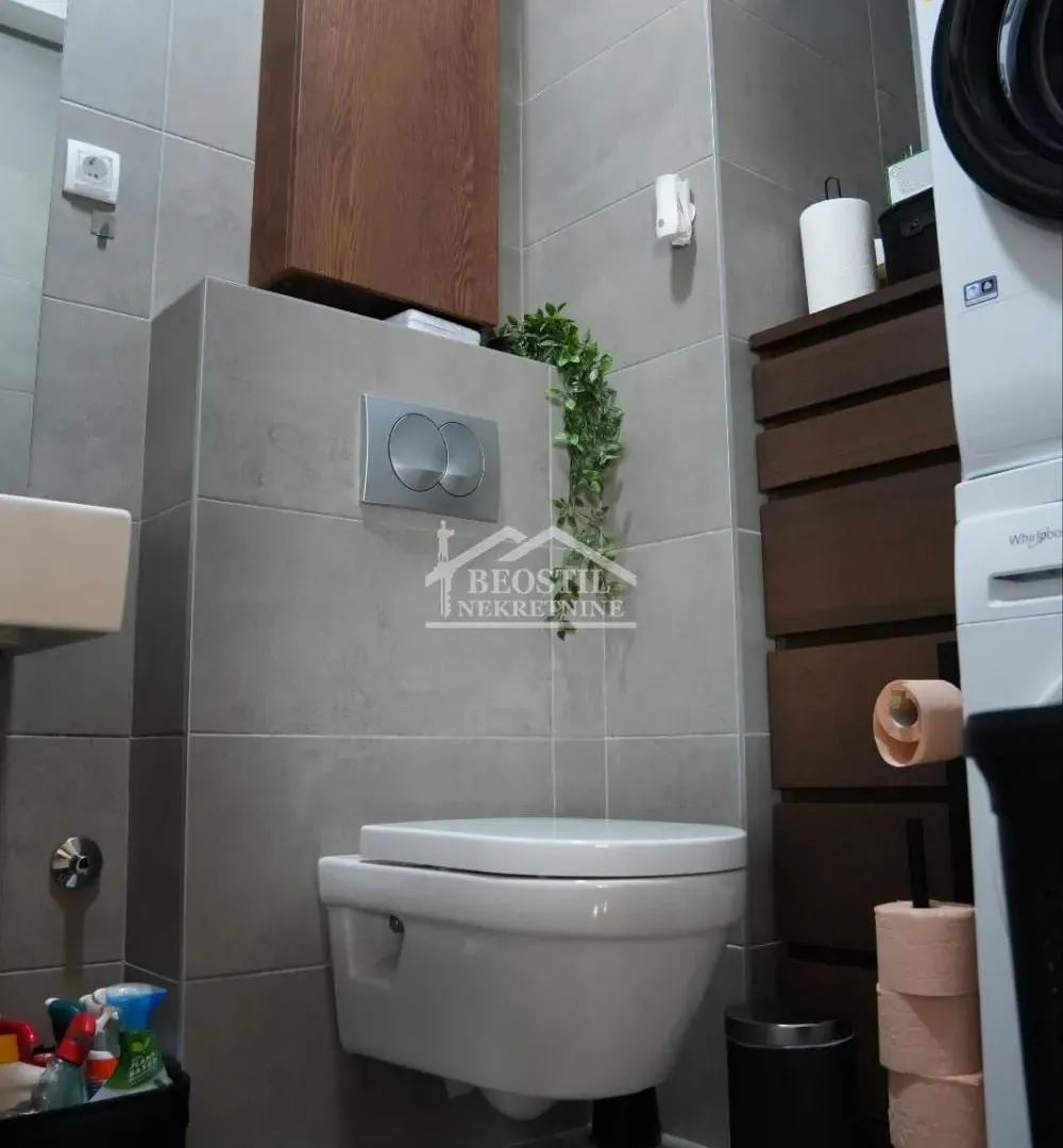 Prodaja, trosoban stan, 83m², Gradska Bolnica, Zvezdara Sve Podlokacije