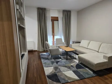 Izdavanje, četvorosoban stan, 130m², Master Kvart, Podgorica - image 10