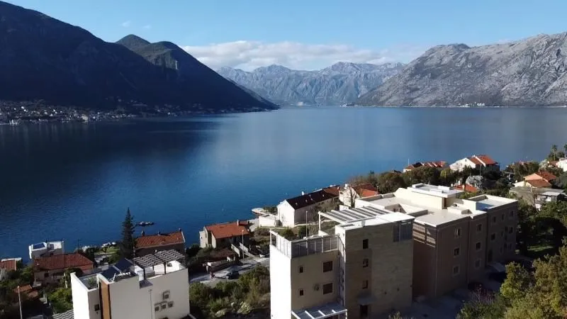 Prodaja, plac, 4300m², Dobrota, Kotor