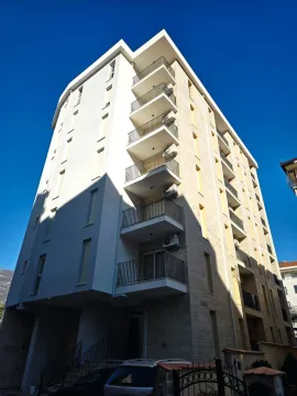 Sale, two bedroom apartment, 65m², Centar, Budva - image 1
