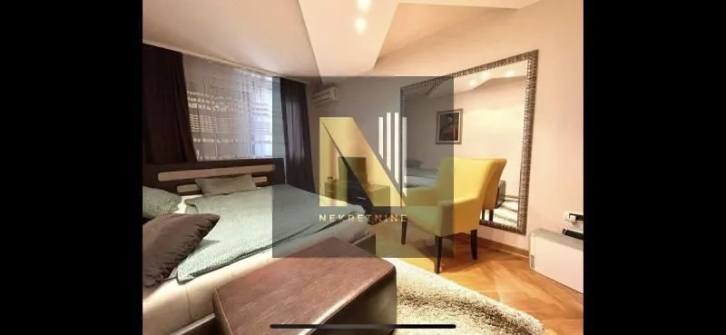 Prodaja, četvorosoban stan, 130m², Grbavica, Novi Sad Sve Podlokacije