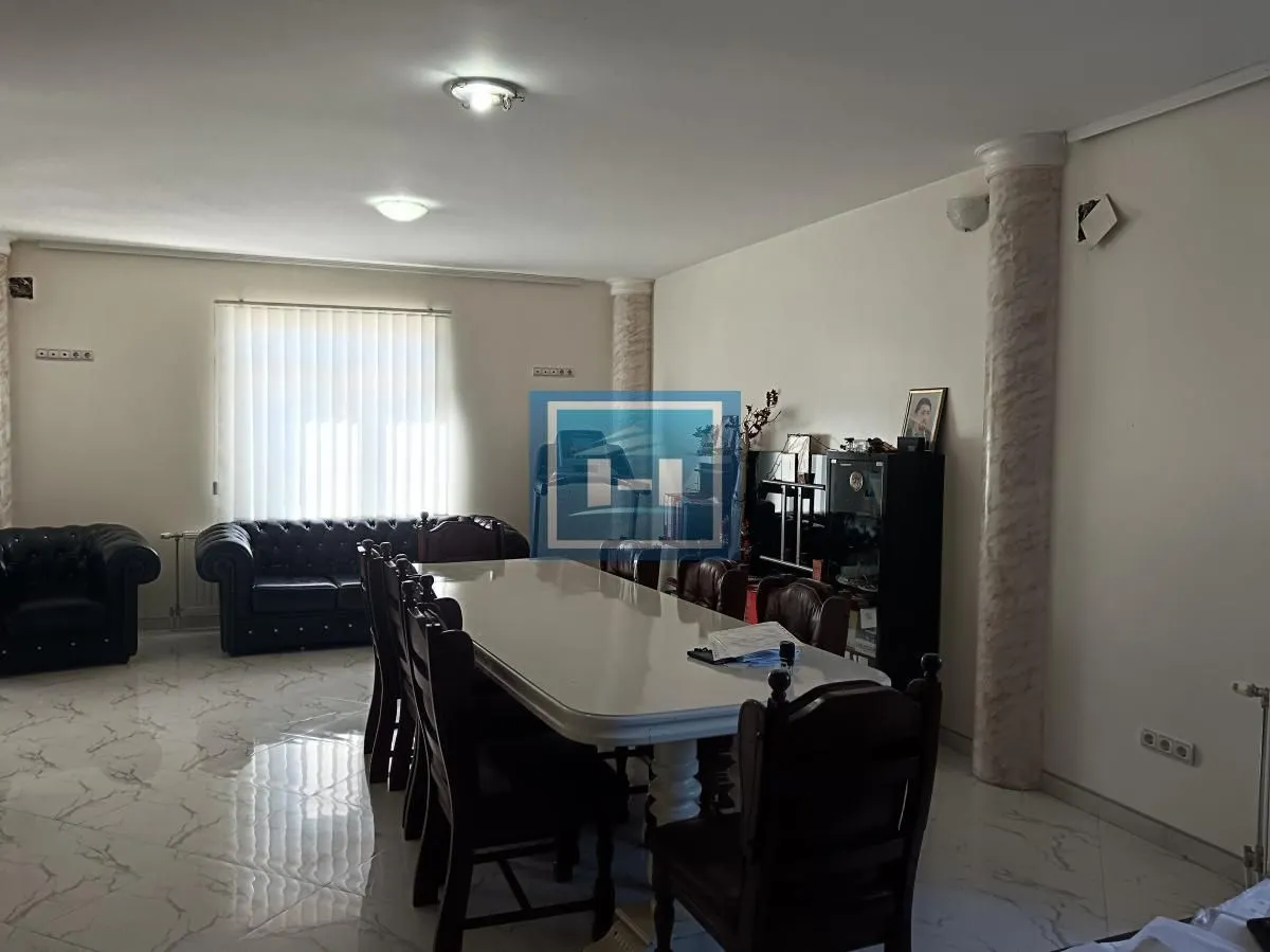 Prodaja, kuća, 684m², Veliki Popović, Despotovac