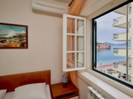 Sale, four bedroom apartment, 95m², Sveti Stefan, Budva - image 7