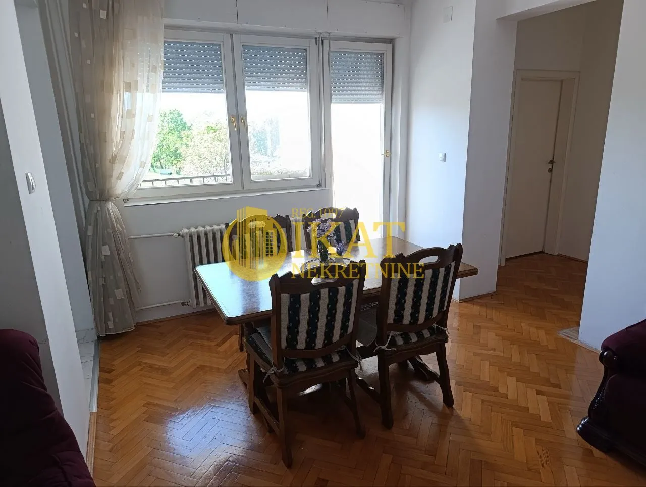 Rent, three bedroom apartment, 80m², Savski Venac, Beograd