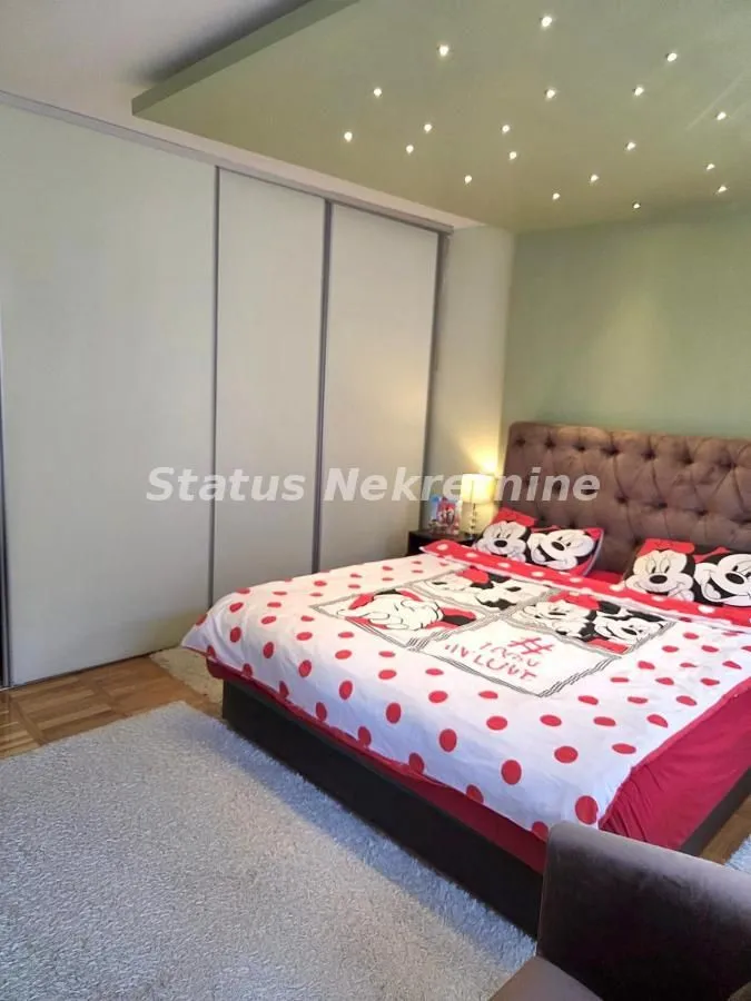 Prodaja, četvorosoban stan, 116m², Grbavica, Novi Sad Sve Podlokacije