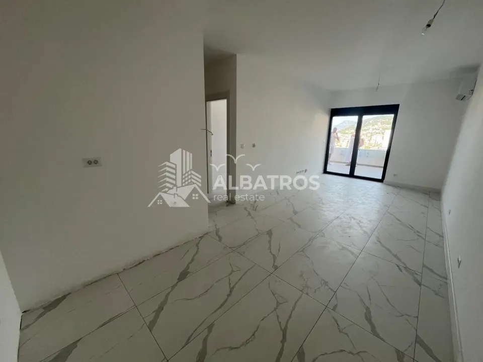Prodaja, jednosoban stan, 60m², Ilino, Bar