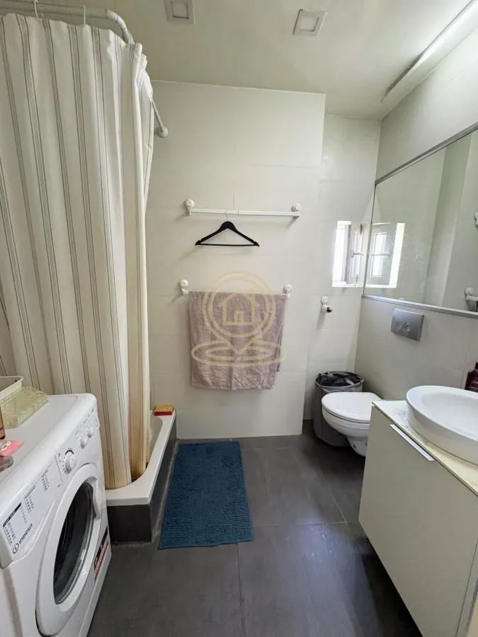 Izdavanje, trosoban stan, 93m², Stari Grad, Beograd