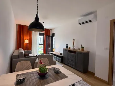 Izdavanje, jednosoban stan, 47m², City Kvart, Podgorica - image 4