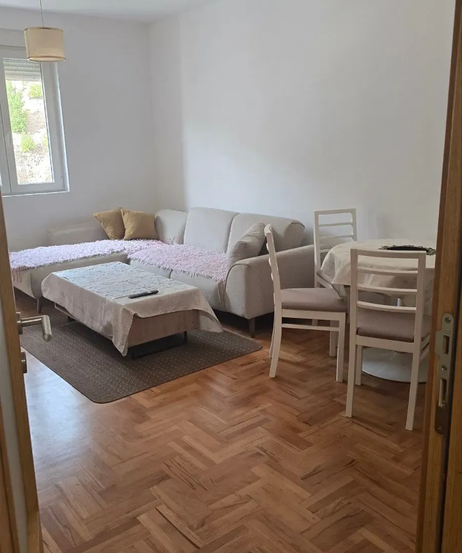 Rent, two bedroom apartment, 72m², Dubovica, Budva