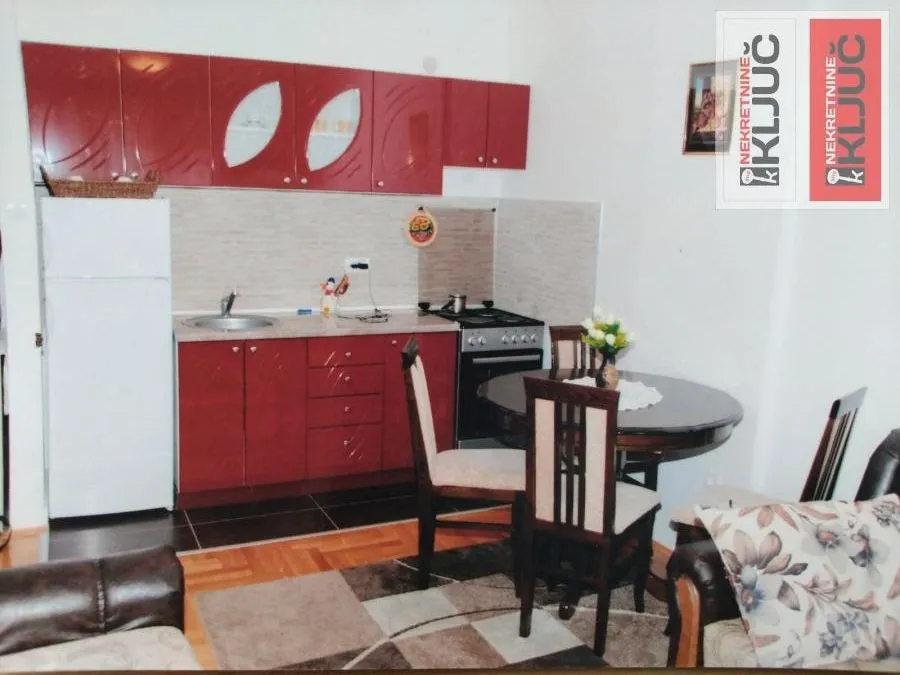 Izdavanje, jednosoban stan, 38m², Bulevar Oslobodjenja, Novi Sad Sve Podlokacije