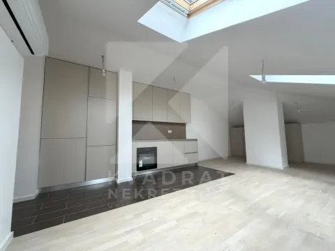 Prodaja, garsonjera, 45m², Tološi, Podgorica - image 2