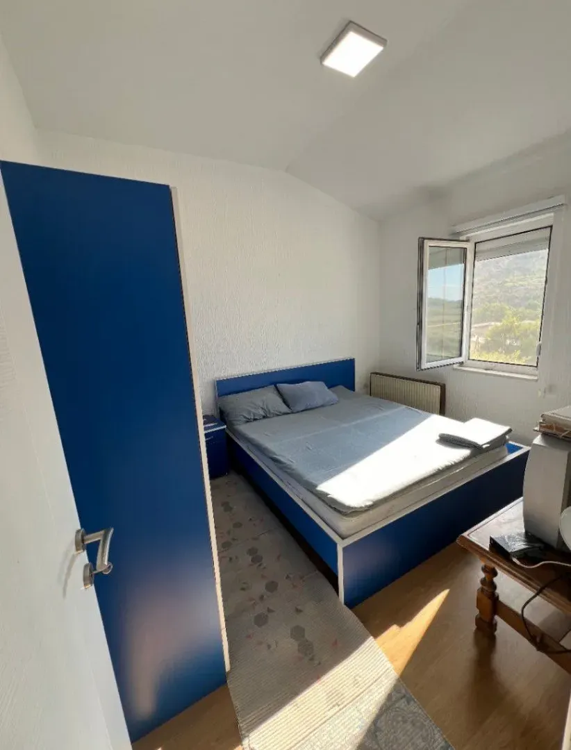 Sale, three bedroom apartment, 80m², Sutomore, Bar
