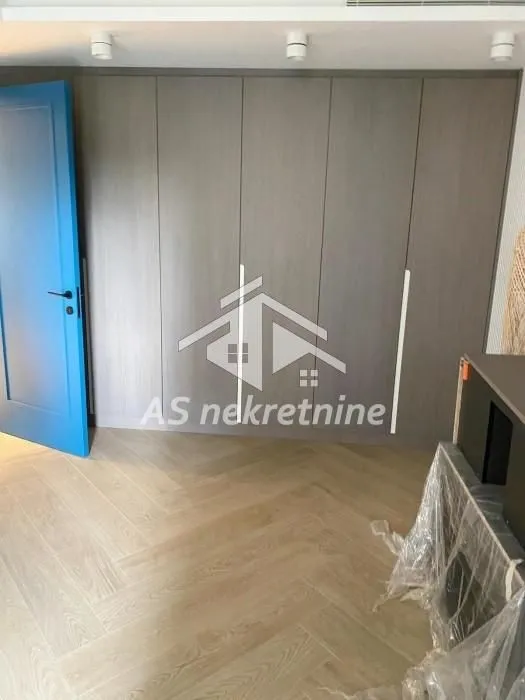 Rent, three bedroom apartment, 145m², Neimar, Vračar Sve Podlokacije