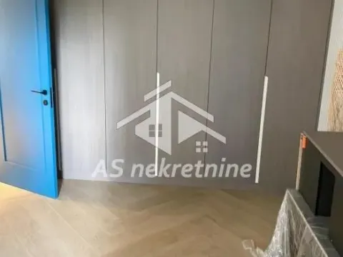 Rent, three bedroom apartment, 145m², Neimar, Vračar Sve Podlokacije - image 9