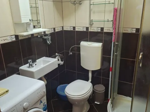 Izdavanje, jednosoban stan, 50m², Igalo, Herceg Novi - image 7