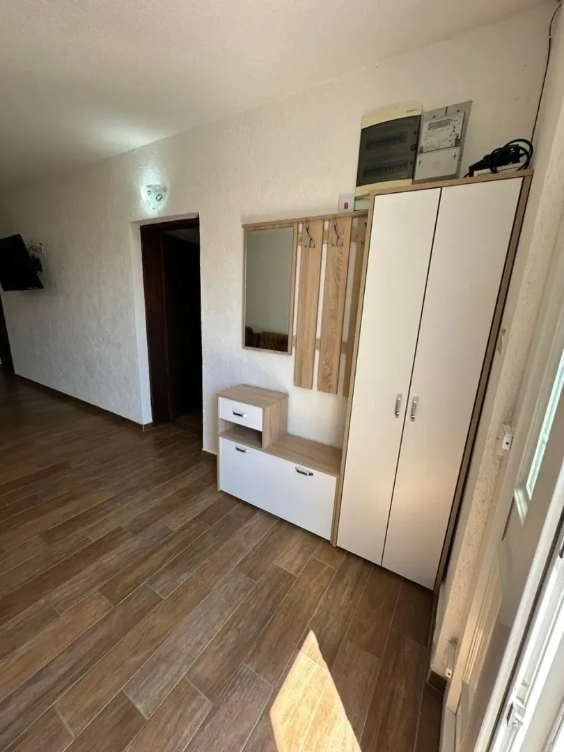 Rent, two bedroom apartment, 72m², Ilino, Bar