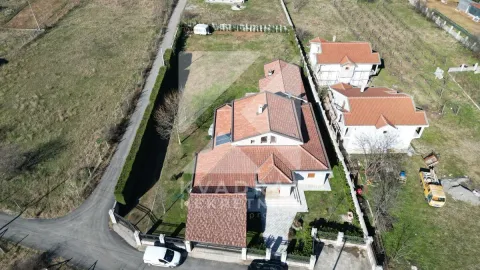 Kuća in Donji Kokoti