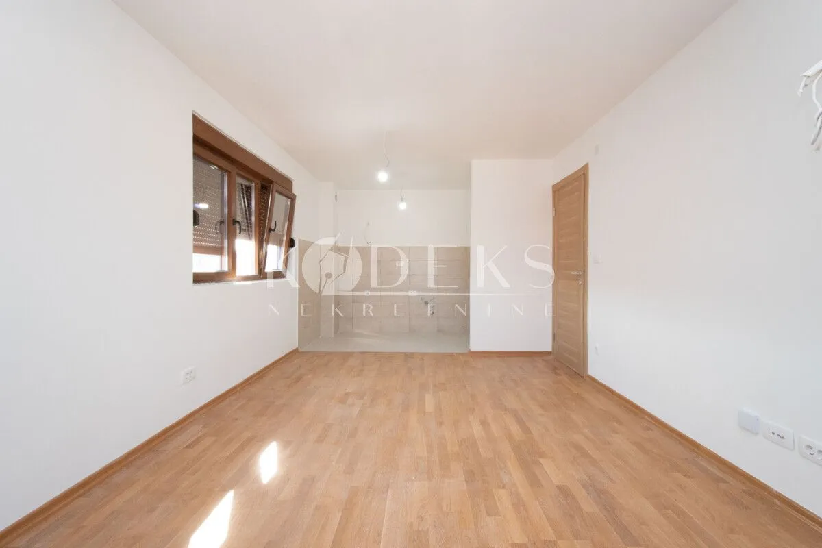 Izdavanje, dvosoban stan, 56m², Stari Aerodrom, Podgorica