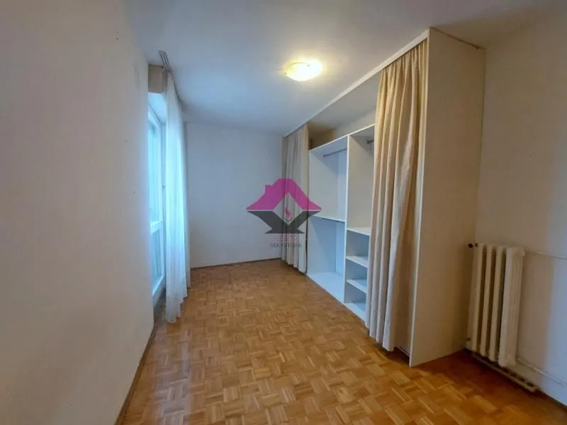 Sale, two bedroom apartment, 57m², Stari Grad, Beograd