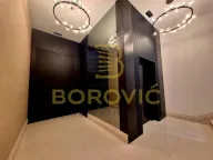 Prodaja, četvorosoban stan, 183m², Vračar Hram, Vračar Sve Podlokacije - image 1