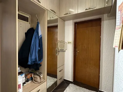 Sale, house, 300m², Zlatica, Podgorica - image 13