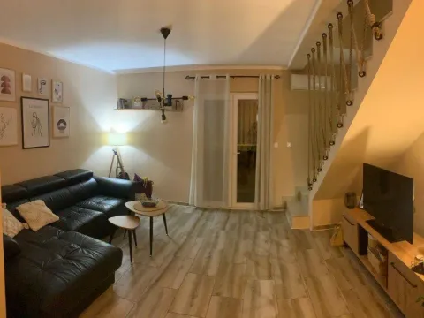 Izdavanje, trosoban stan, 100m², Dumidran, Tivat - image 14