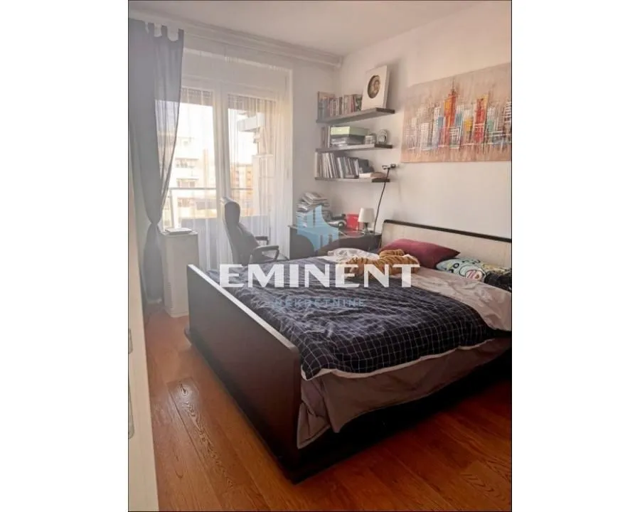 Izdavanje, dvosoban stan, 55m², Ada, Beograd