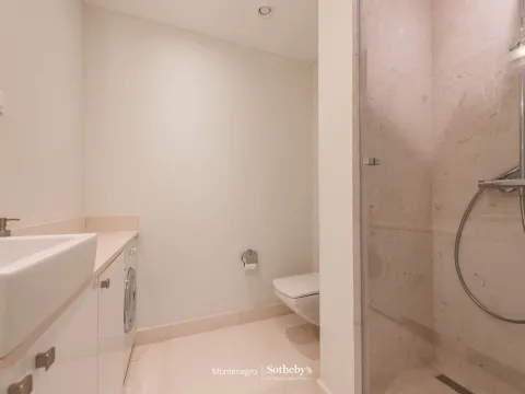 Izdavanje, dvosoban stan, 148m², Porto Montenegro, Tivat - image 16