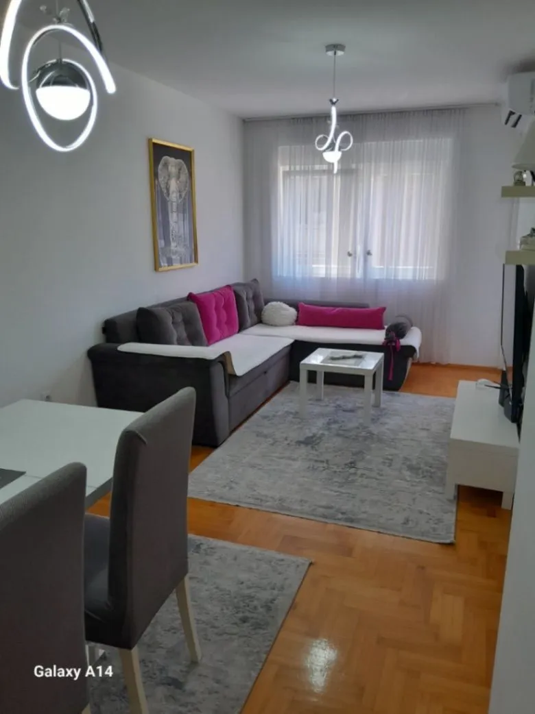 Izdavanje, jednosoban stan, 46m², Rozino, Budva