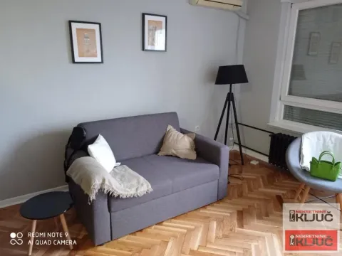 Stan in Bulevar Oslobodjenja